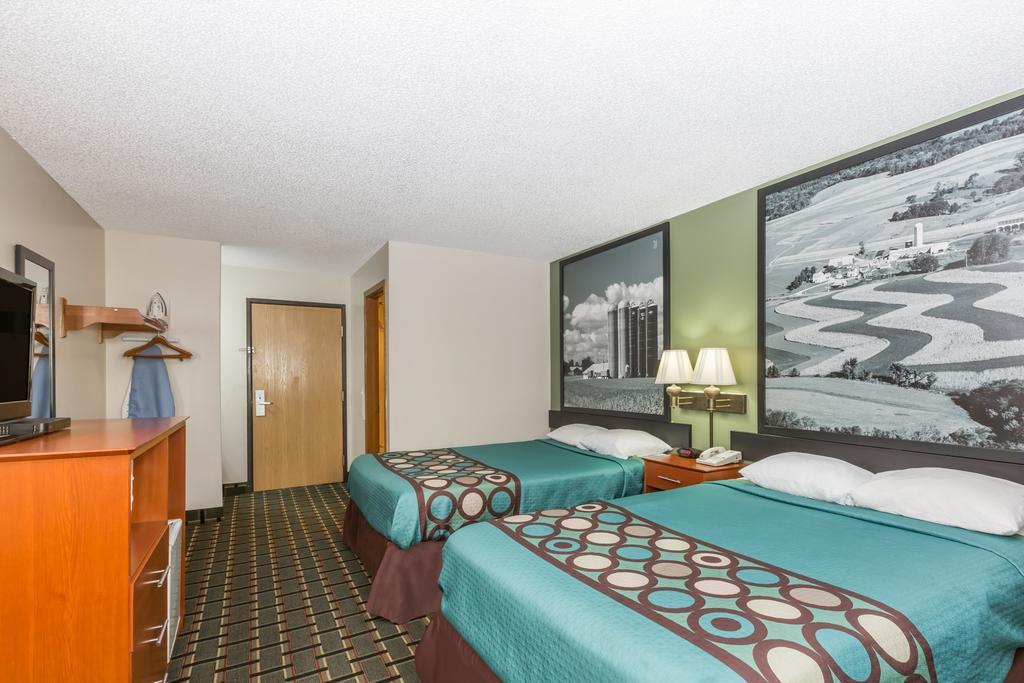 Super 8 By Wyndham Osceola Ia Motel Exterior photo